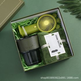 Christmas Business Partner Gift Set (Option: Green TG 2-20x20x8,5cm)