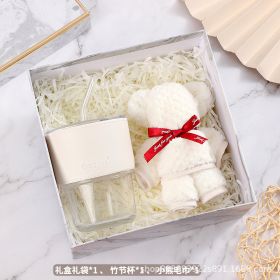 Christmas Business Partner Gift Set (Option: White TG 9-20x20x8,5cm)